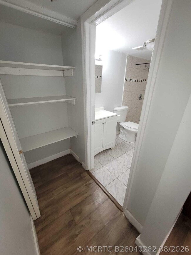 Photo - 210 SW 7th St