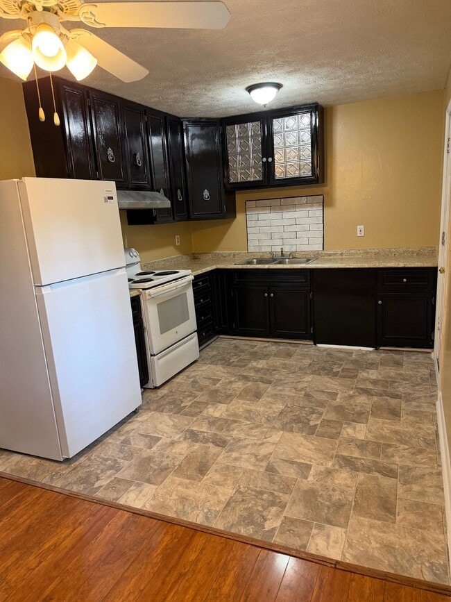 Photo - 6529 Sinclair Pl