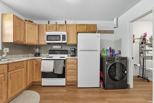 Photo - 4953 Lahmeyer Rd