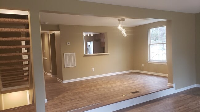 Photo - 1701 Kayla Ct