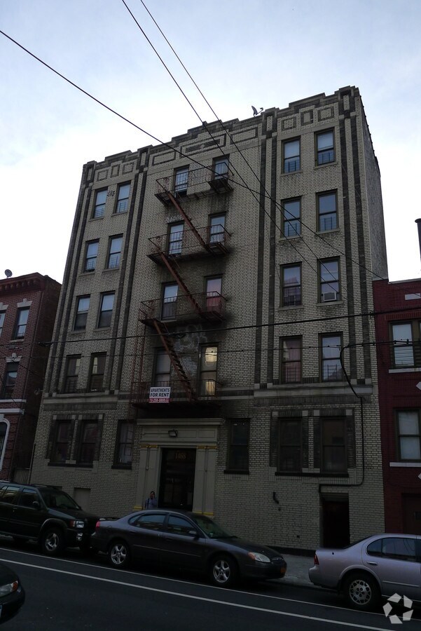 Photo - 1468 Bryant Ave