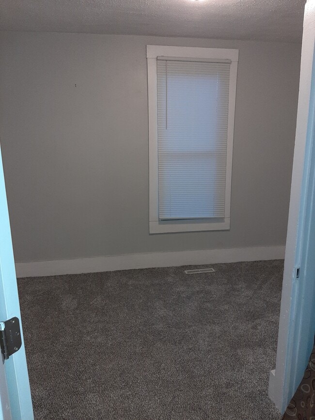 Photo - 1313 E 5th St