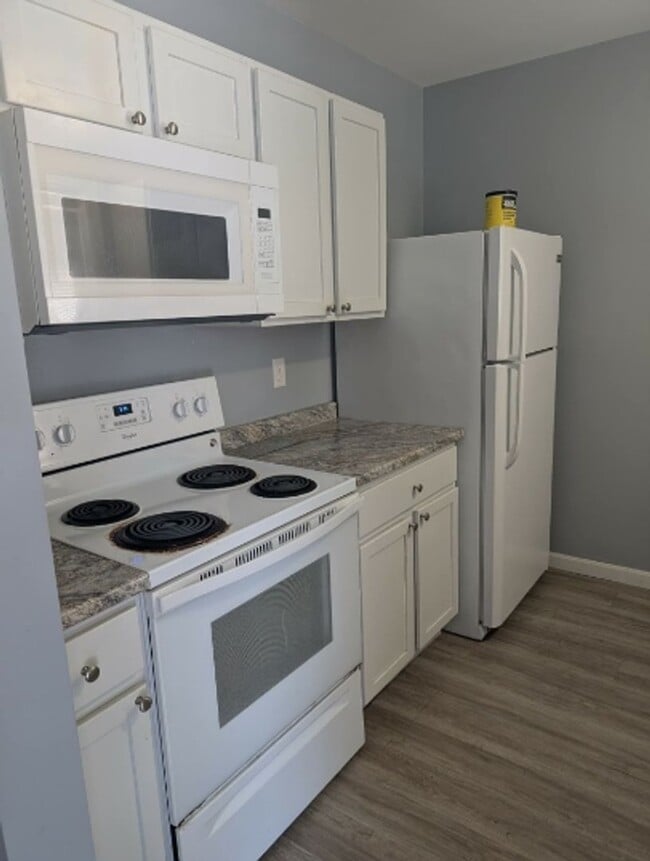 Photo - 364 Stillwater Ave Unit #3