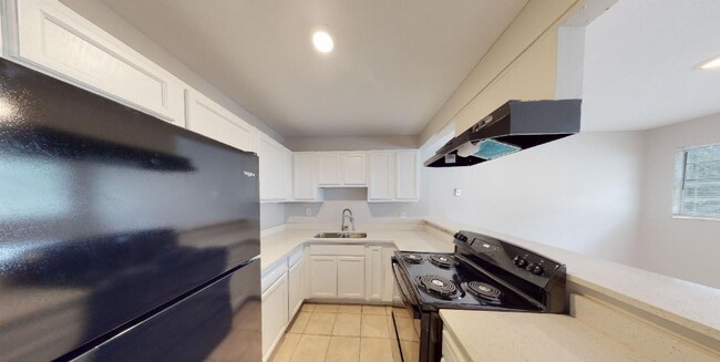 603 Woodbine St Unit 2