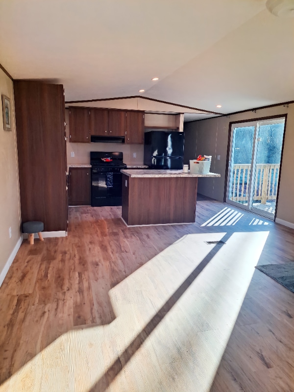 Photo - 95 Deerwood Park