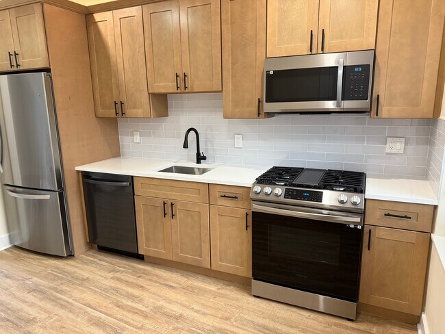 Photo - 78 Jefferson St Unit 2