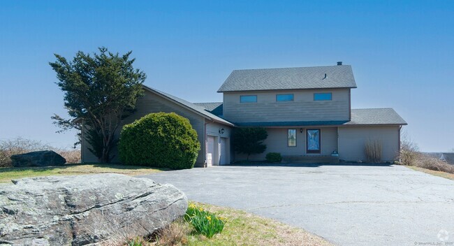 Building Photo - 782 Groton Long Point Rd Rental