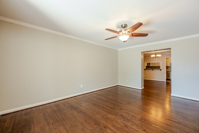 Photo - 6143 Edsall Rd