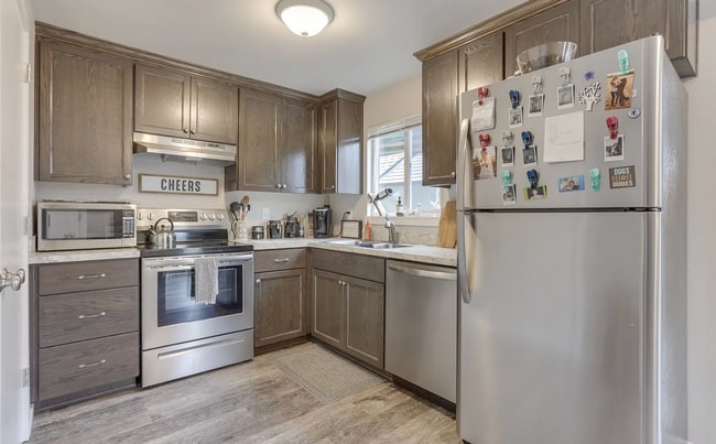 Photo - 1110 S River St Unit A