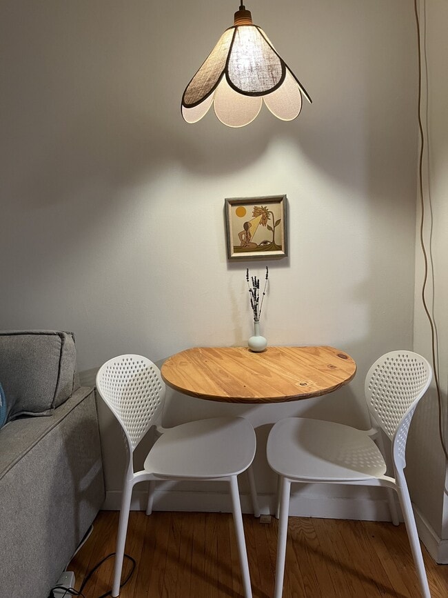 Photo - 336 Queen St