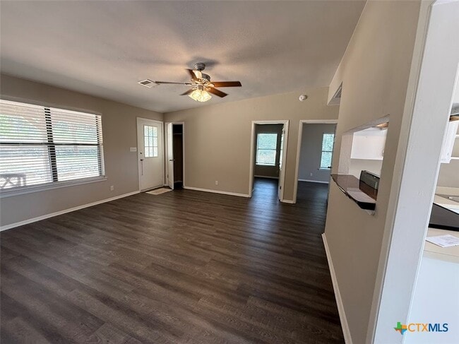 Photo - 1740 Colleen Dr