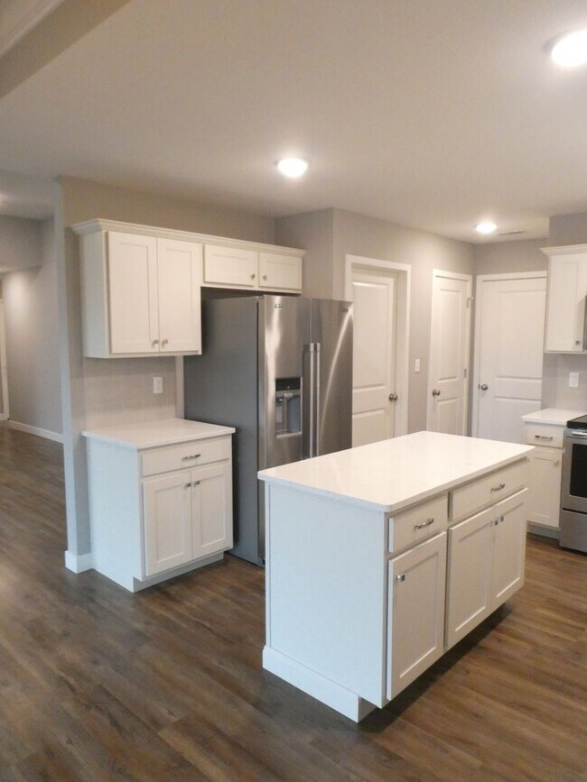 Photo - 3 Bedroom 2 Bath Home- Off Green Meadows Rd