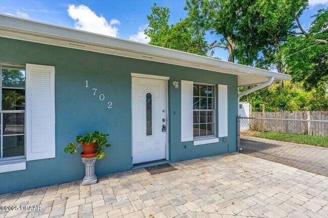 Photo - 1702 Carolina Ave