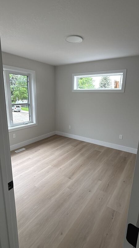 Photo - 15217-15109 109 Ave NW