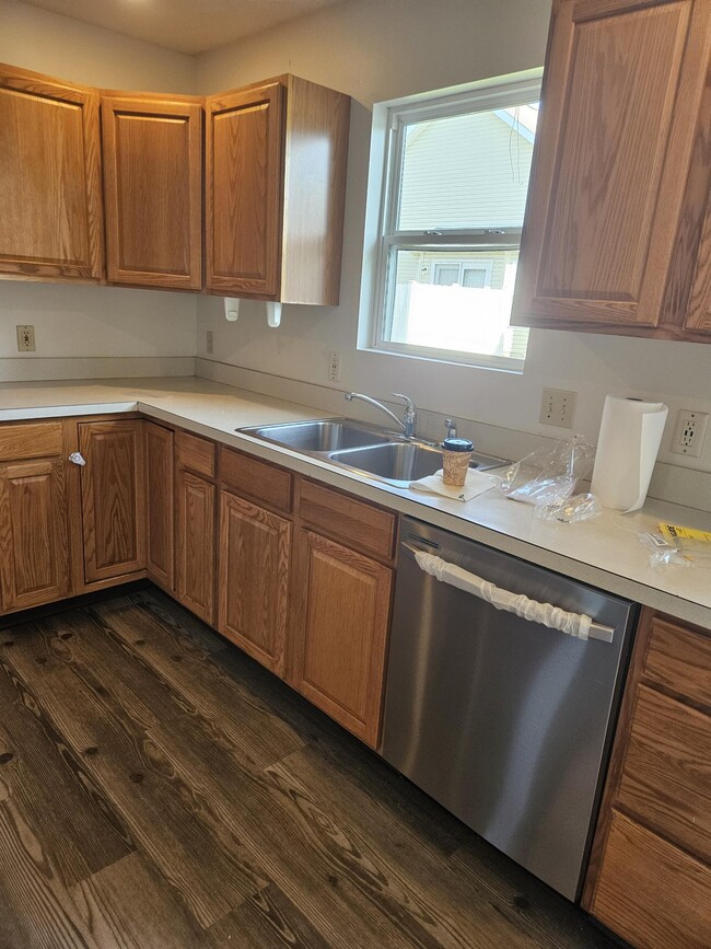 Photo - 5238 Emalene Rd
