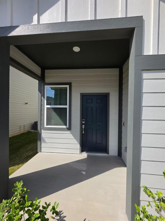 Photo - 2913 Tavern Dr