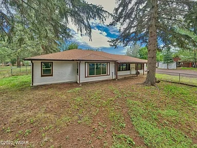 Photo - 2580 Poplar Dr