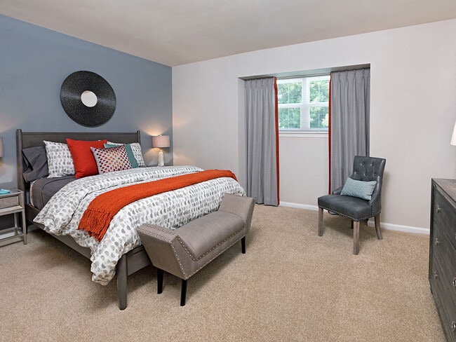 Segunda habitación con armario grande - Chelsea Square Apartments