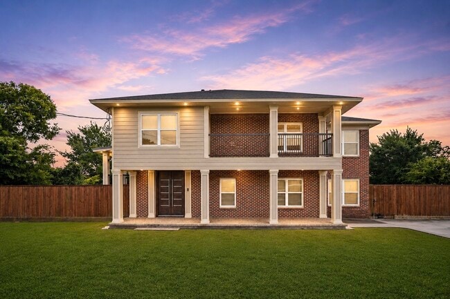Building Photo - 12430 Pecan Ct