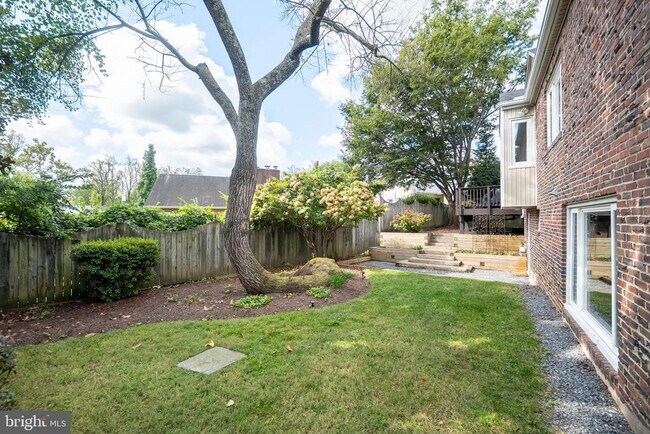 Photo - 4614 ROXBURY Dr
