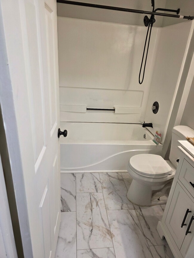 Photo - 1 1/2 Oliver Ave