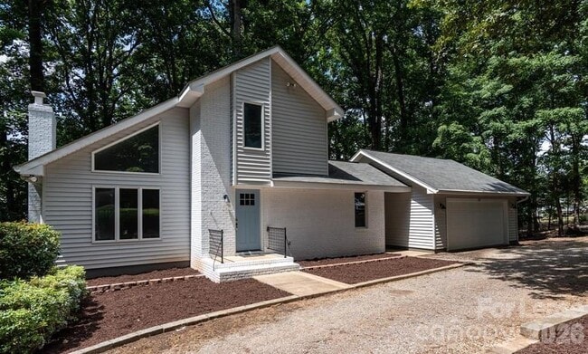 Photo - 280 Lakeview Shores Loop