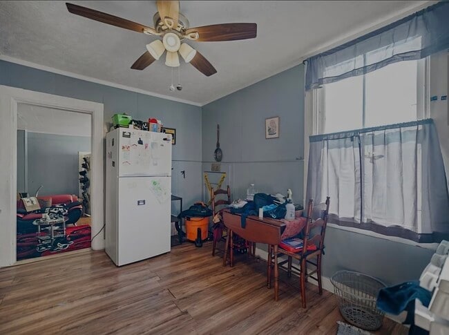 Photo - 367 Springmill St Unidad Downstairs