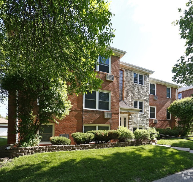 Village Apts (1929)