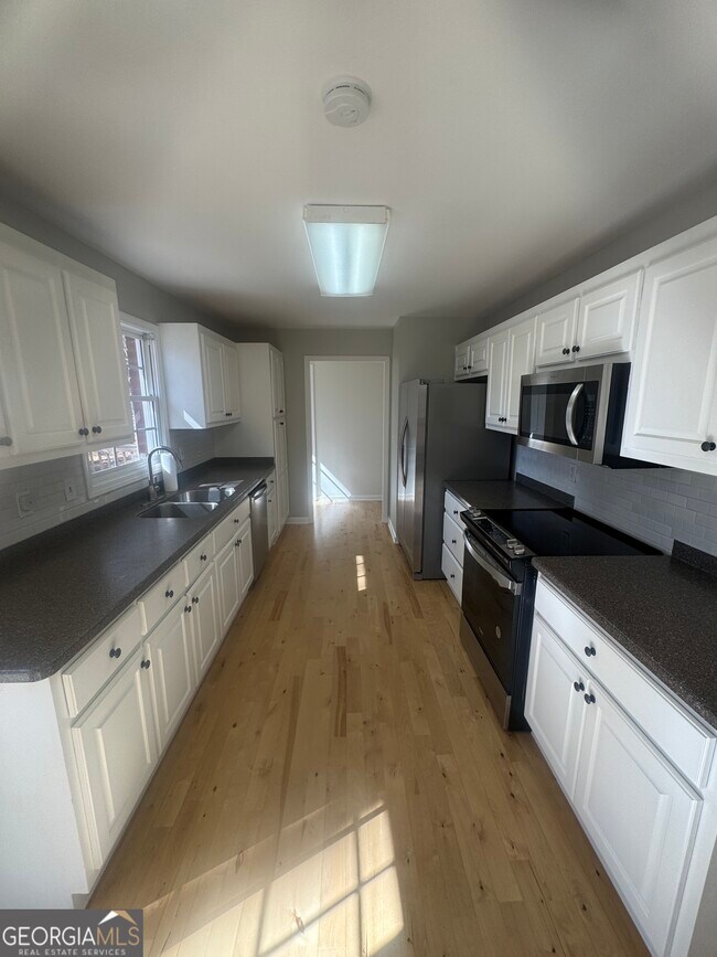 Photo - 735 Bearslide Hollow