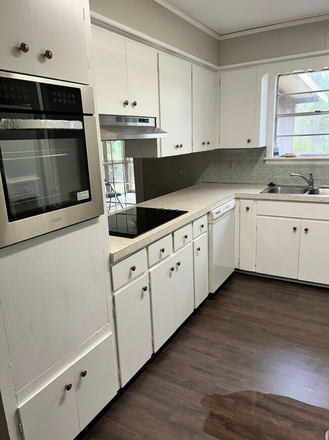 Photo - Wonderful on Windy Oaks