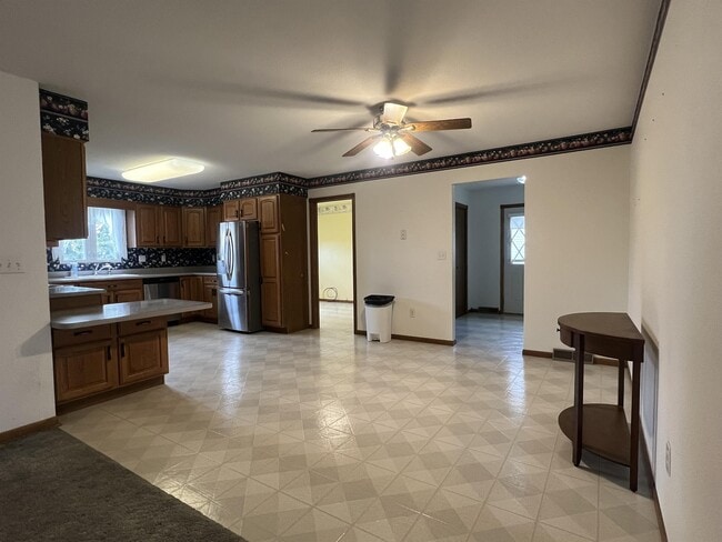 Photo - 312 E Main St