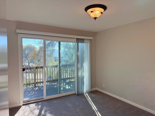 Photo - 2005 Monroe Ave