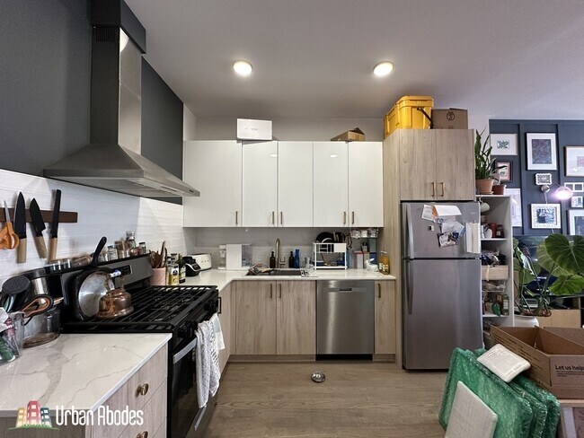 Photo - 841 N Mozart St Unit A02W