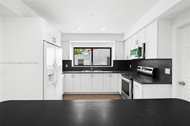 Photo - 1230 SW 13th St