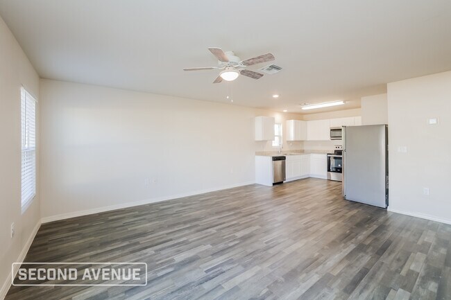 Photo - 1025 Halby Ave S