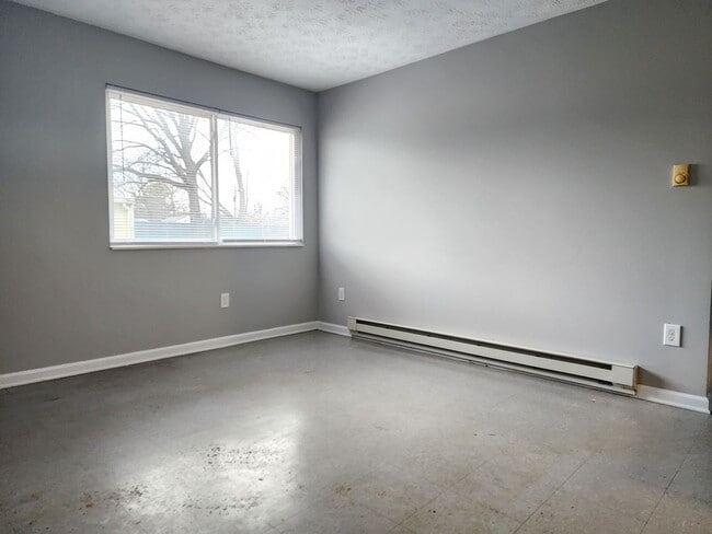 Photo - 1784 Lisle Ave