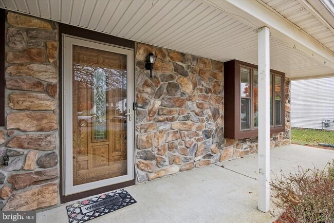 Photo - 21 Parc Ridge Dr