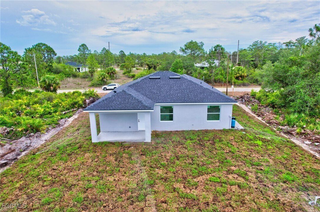 Photo - 1072 Norton Ave S