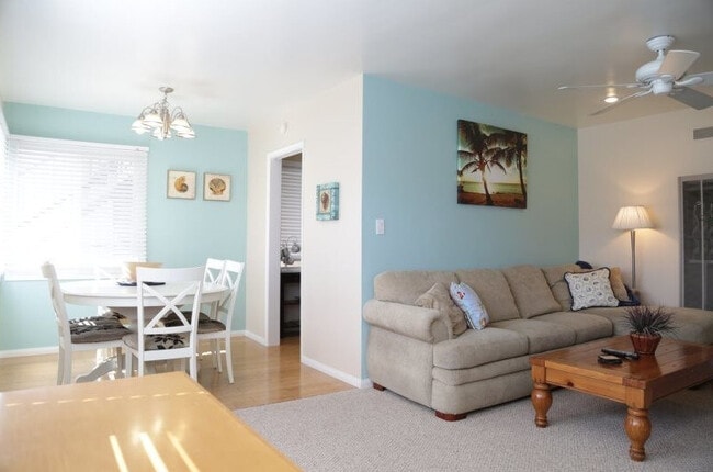 Building Photo - Pacific Beach Dr - FULLY FURNISHED