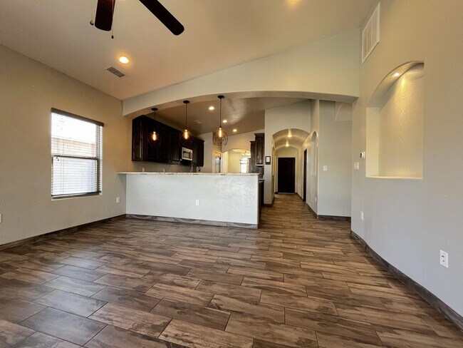 Photo - Lovely 3 Bedroom 2 Bathroom Home In NE ABQ!