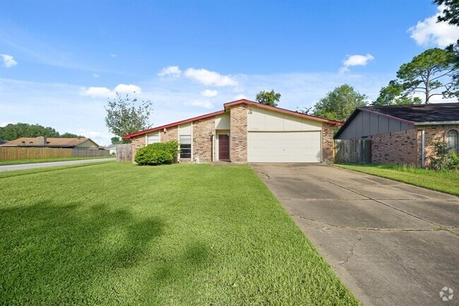 Building Photo - 15822 Danford Dr Rental