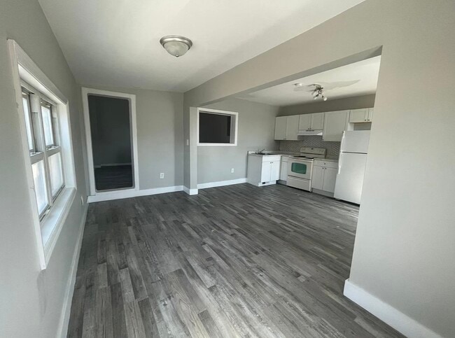 Photo - 446 Walnut St Unit B