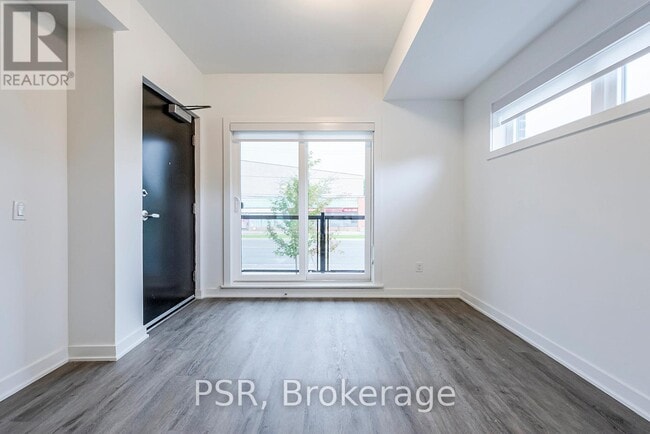 Photo - 41 Danforth Rd