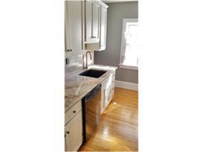 Photo - 4840 Upton Ave S