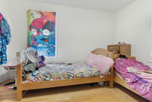 Photo - 157 River St Unit 2