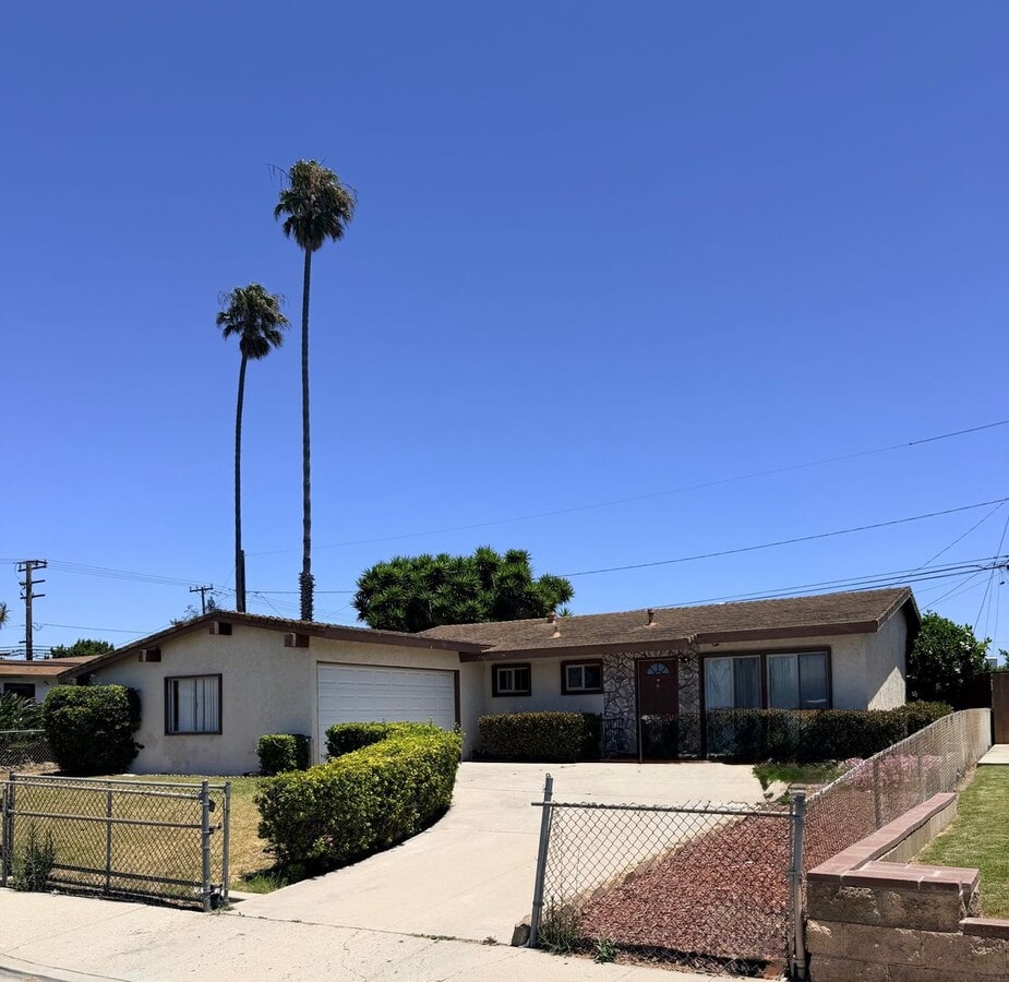 Coming Soon-3-bedroom, 2-bathroom single-family home - Coming Soon-3-bedroom, 2-bathroom single-family home