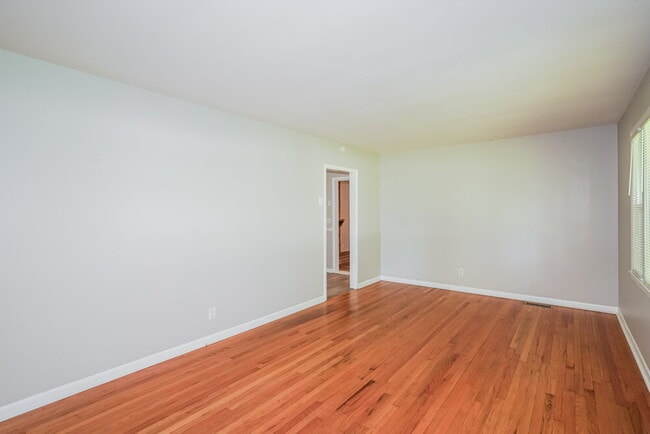 Photo - 112 Bush Ave