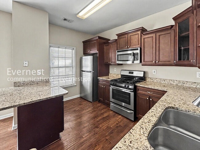 Photo - 54 Highoak Dr