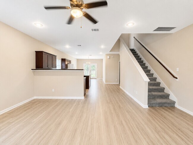 Photo - 3986 Avenue B