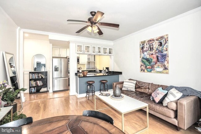 Photo - 1820 Clydesdale Pl NW Unit 103